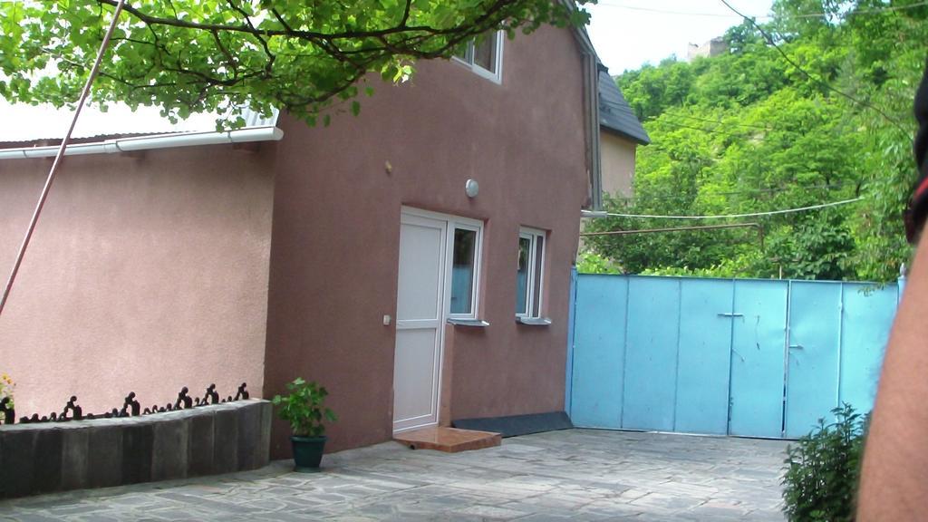 Guest House Borjomi Star Kültér fotó